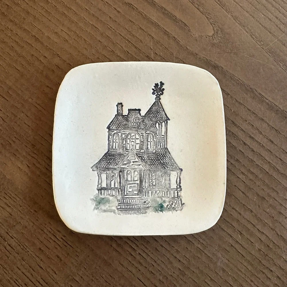 Victorian Gothic House Ceramic Trinket Dish Square Cream Stoneware Ring Tray 4''